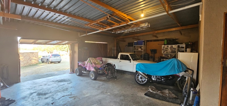 Commercial Property for Sale in Waterglen A H North West